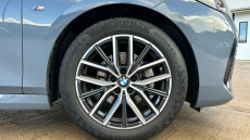 BMW 2 Series 220i MHT M Sport 5dr DCT Petrol Hatchback